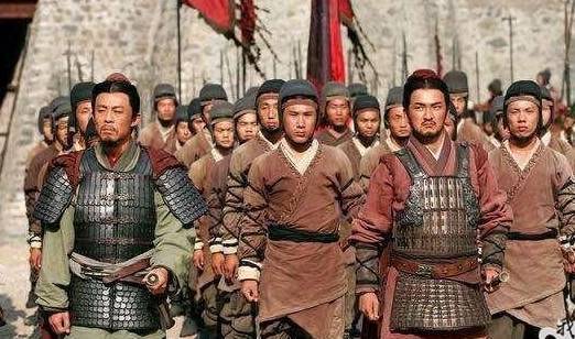 汉代最热血的一场战争:万人被灭后,13人坚守城池最终被接回家_匈奴_耿