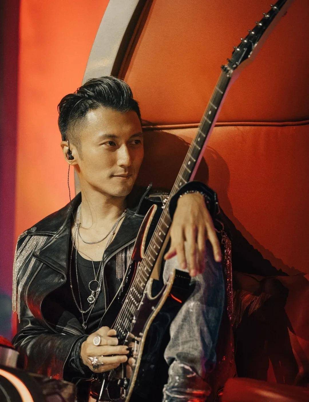 小楼又东风》谢霆锋，《小鱼儿与花无缺》《消失的子弹》《怒火•重案》