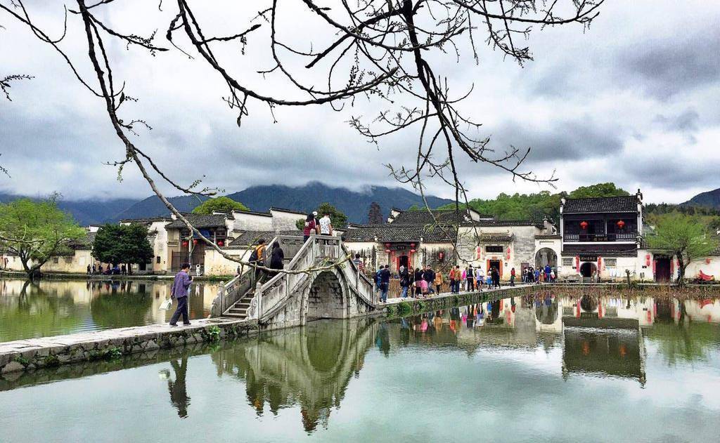 黄山西南麓走红的古村落，已成美院写生地，游客络绎不绝交口称赞