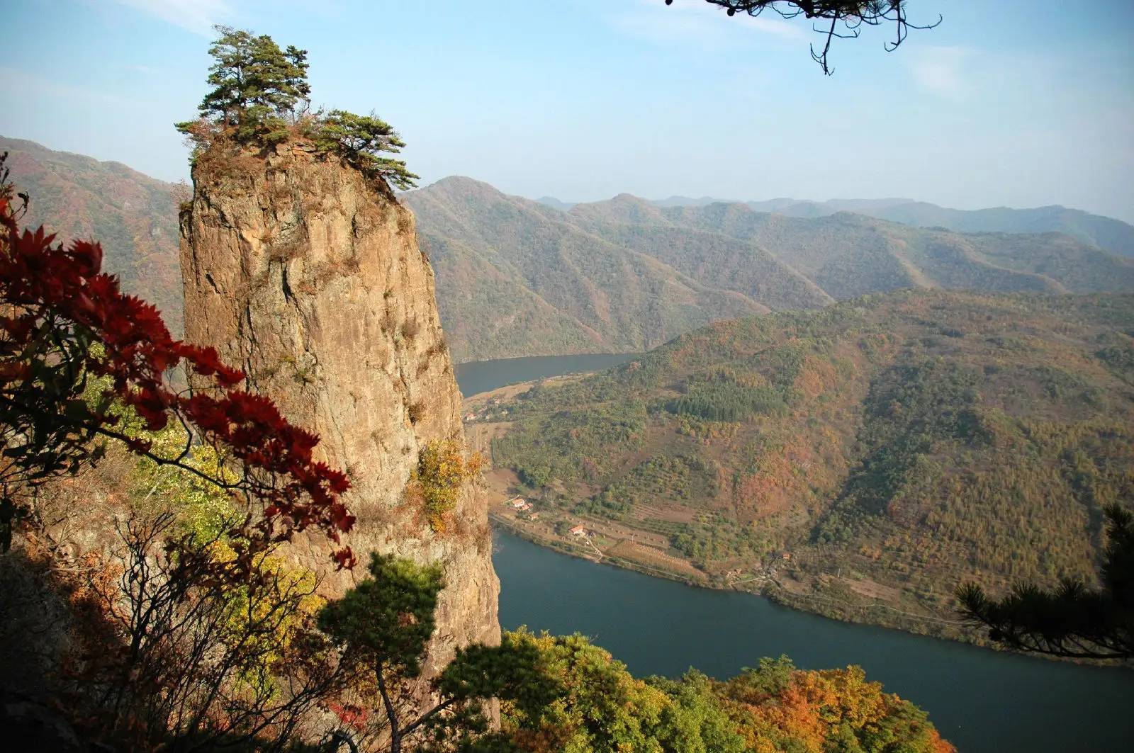 辽宁一处被忽略的景点，有“西有九寨沟，东有青山沟”美誉