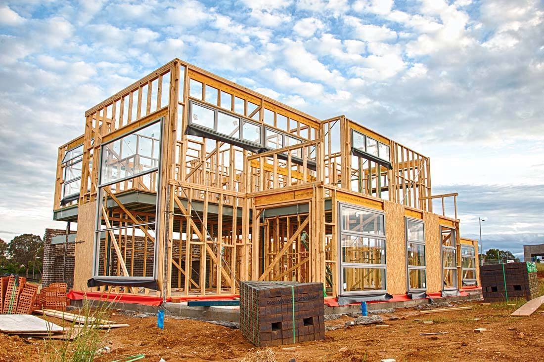 房屋建筑工程资质承包范围是怎样的？