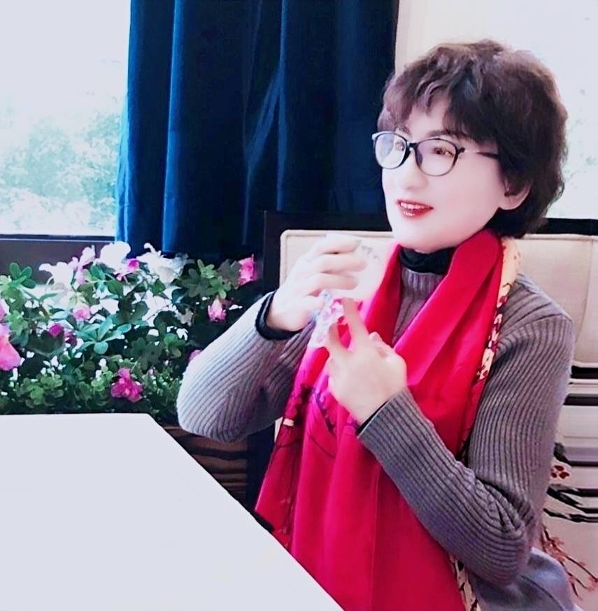 七律组诗五首 同心迎国庆，颂歌献祖国