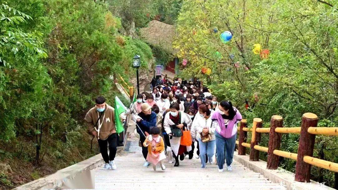 临洮：国庆黄金周数千名干部率先旅游促消费旅游市场秩序井然