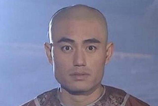 "蒙丹"牟凤彬近照变样,方脸消失颜值逆生长,45岁婚姻仍成谜_网友_视频