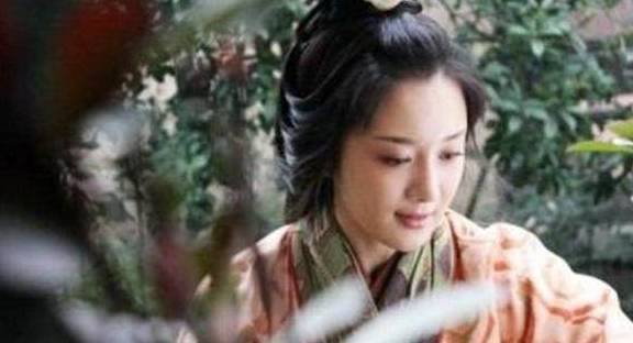 刘禅两次立张飞的女儿为皇后,而关羽之女因为太丑,只能嫁给他!
