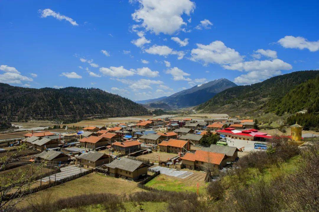 江河上游看变迁·阿坝①丨呵护水生态，岷江源变国家湿地公园