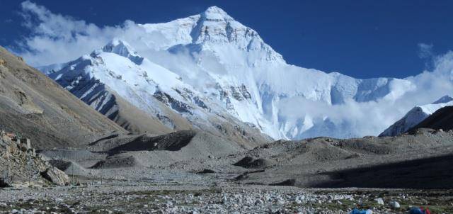 登珠峰如履平地的神秘族人，最早发现雪人，如今以当登山向导为生