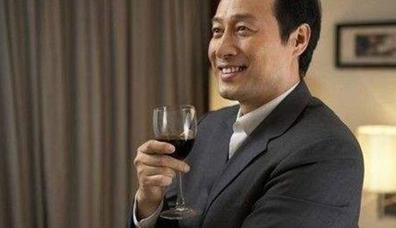 成都借卵包男孩（原创
            男人起床解的第1泡尿，倘有这3个表现，恭喜你！喜提一颗好肾）