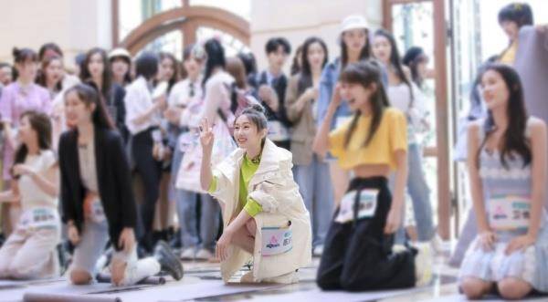 《创3》陈欣叶成首位退赛选手,入营50天哭了3次,第三次其实对峙不住了 《创3》陈欣叶成首位退赛选手,入营50天哭了3次,第三次其实对峙不住了