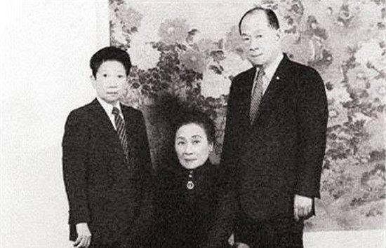 孔令侃_白兰花_美国