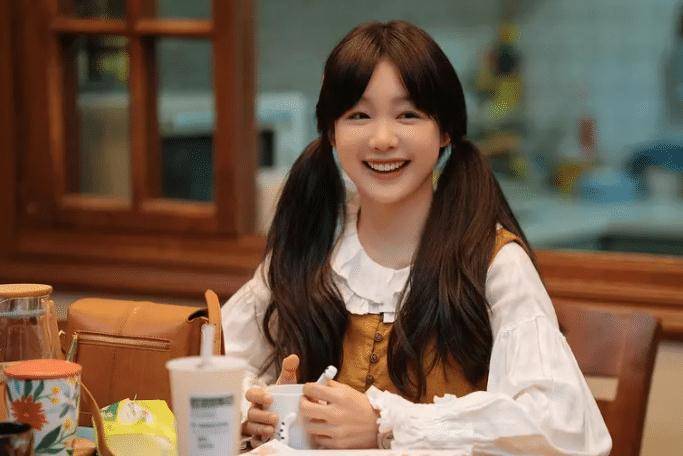 从《恋爱公寓》到杨幂新剧,“投胎式演技”大火,姜瑞佳由此出圈 从《恋爱公寓》到杨幂新剧,“投胎式演技”大火,姜瑞佳由此出圈