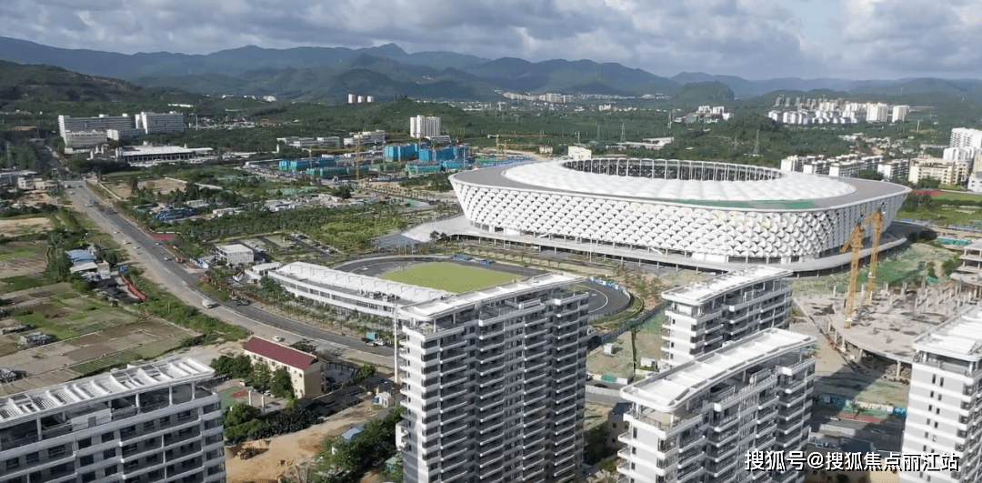 三亚国际体育产业园体育场完工2018年,三亚获得了2020年第六届亚洲