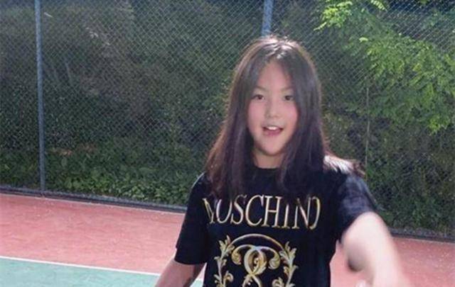 都是打网球,王诗龄与森碟的差距为何这么大?网友:富养
