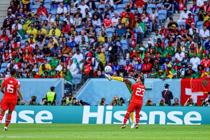 喀麦隆0比1惜败瑞士，中超名将成最郁闷的人，有心报国却无缘登场