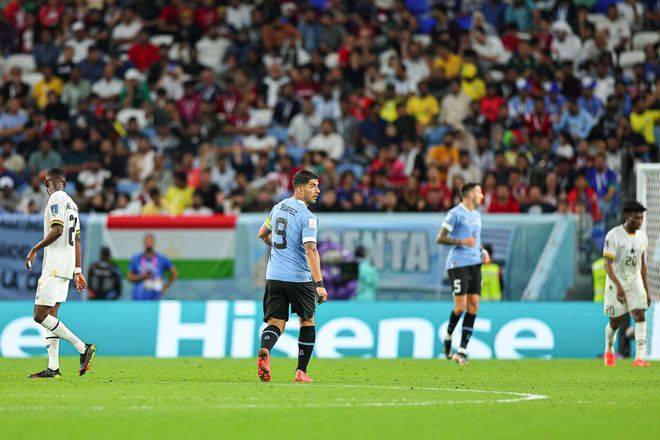 韩国绝杀晋级世界杯16强！孙兴慜落泪，乌拉圭出局，苏亚雷斯痛哭
