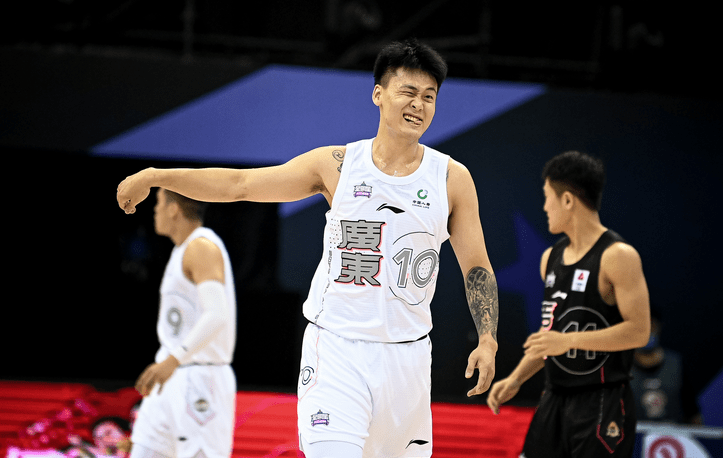 CBA全明星正式落幕：赵睿独砍27分，再次获MVP，球迷：实至名归