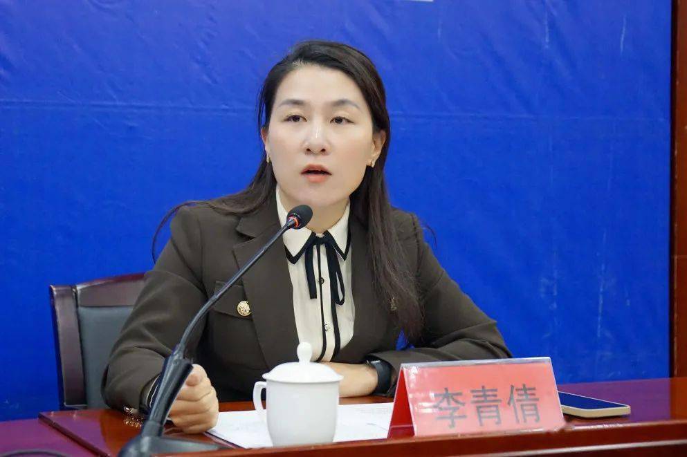 市投资促进中心副主任李青倩回答温岭是我国民营经济先发地,民间投资