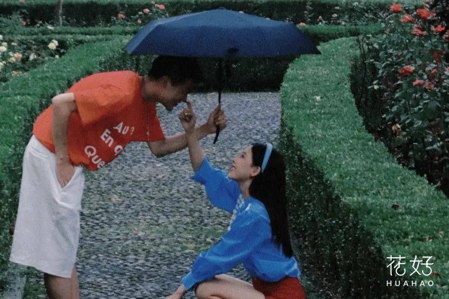 Ů�������������£����˰���һ���ӣ�