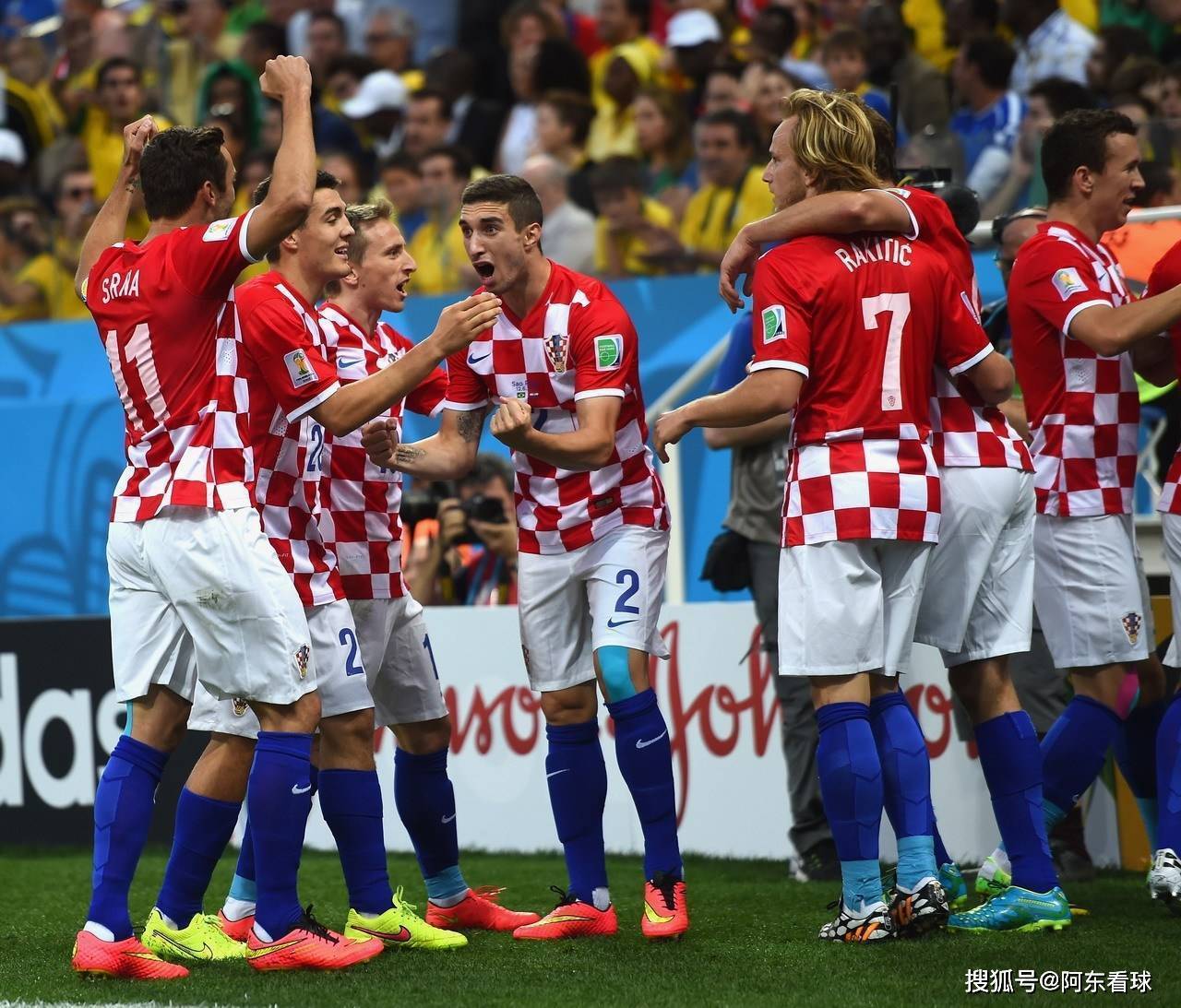 世界杯克罗地亚vs巴西哪队强 巴西对克罗地亚两队实力比照阐发比武汗青战绩