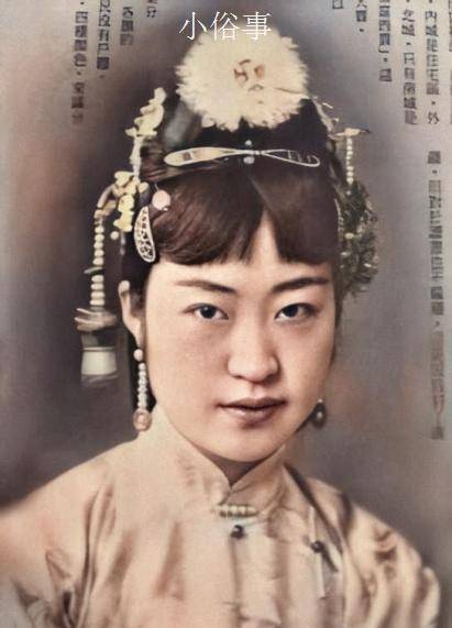 爱新觉罗·韫媖—醇亲王载沣的长女,溥仪的大妹.