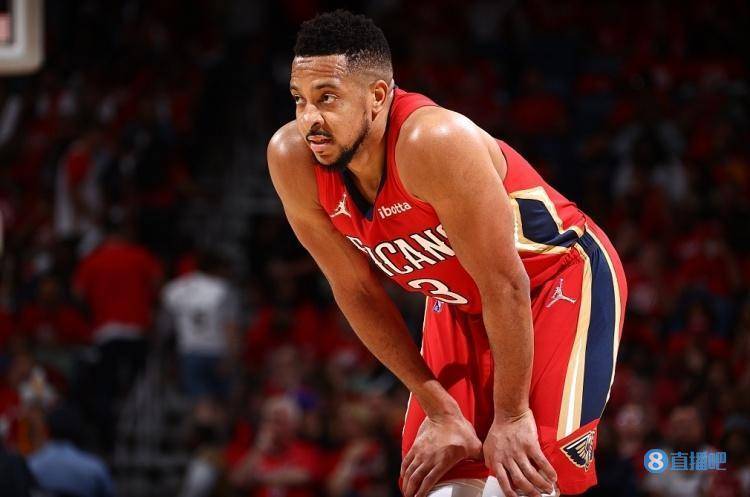 NBA�����ں�ڰ���������ʰ�ֱ� ��ɪ��ײ����ǽ