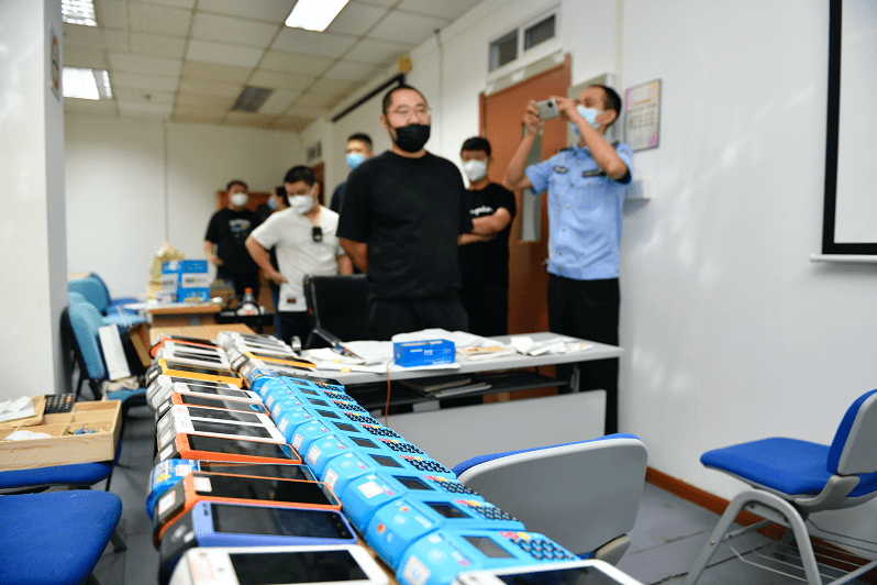 ​上海6团伙虚开12亿元餐饮“富余票”，伪造流水单派卧底应聘餐馆收银员