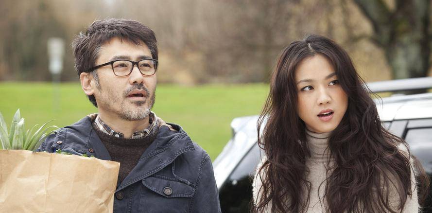 韩国导演金泰勇花14亿买土地送汤唯，汤唯却说：我不换国籍