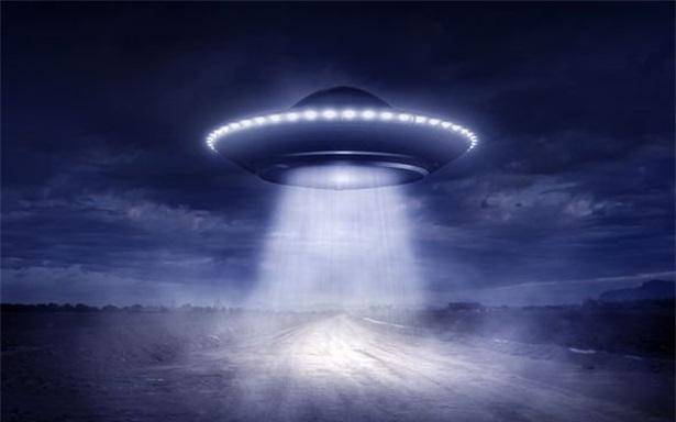 绿色发光UFO？哥伦比亚上空出现“绿色发光物体”，引发争议