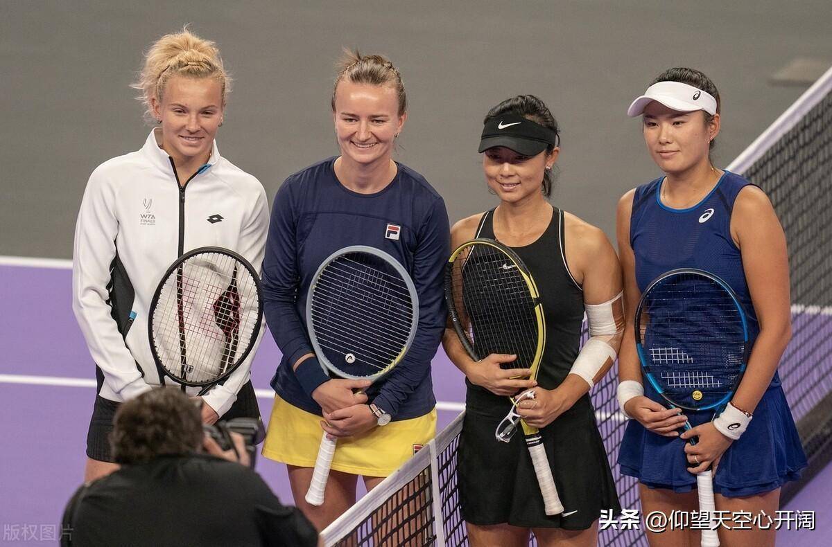 WTA年末总决赛四强出炉，斯瓦泰克送蛋高芙晋级，中国金花行步