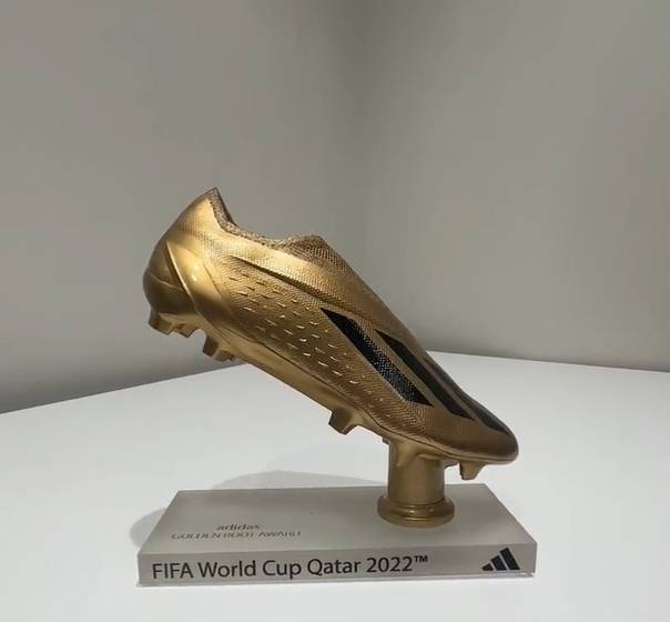 7场8球！姆巴佩获得2022世界杯金靴奖
