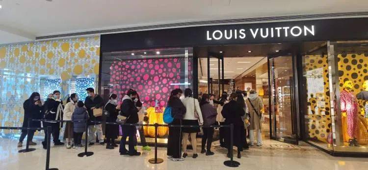 ��1024·�г����Ǽۣ���������һ�ݳ�Ʒ����ų���