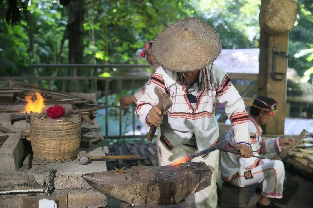 预告 | 2月6日，到基诺山乡过“特懋克”节！