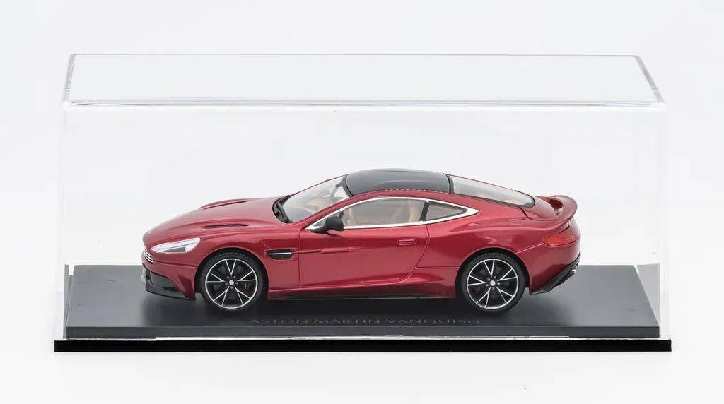 ​文雅地走向衰败，京商Aston Martin Vanquish模子试玩