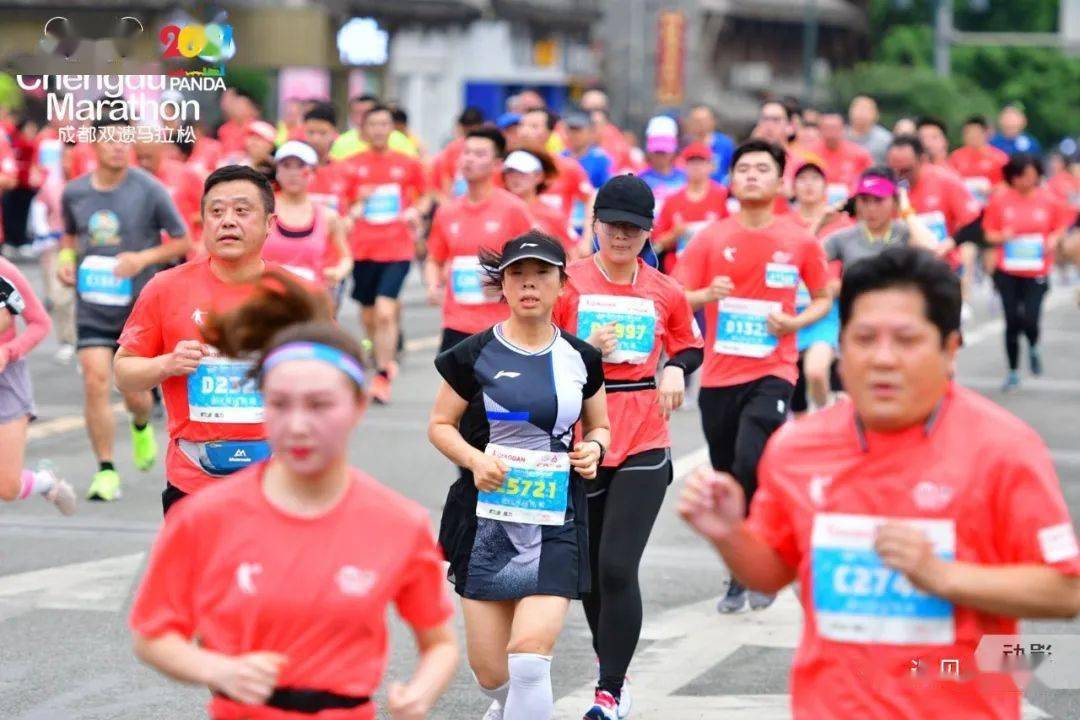 在奔驰中感触感染生命律动 | 都江堰做家眼中的马拉松……