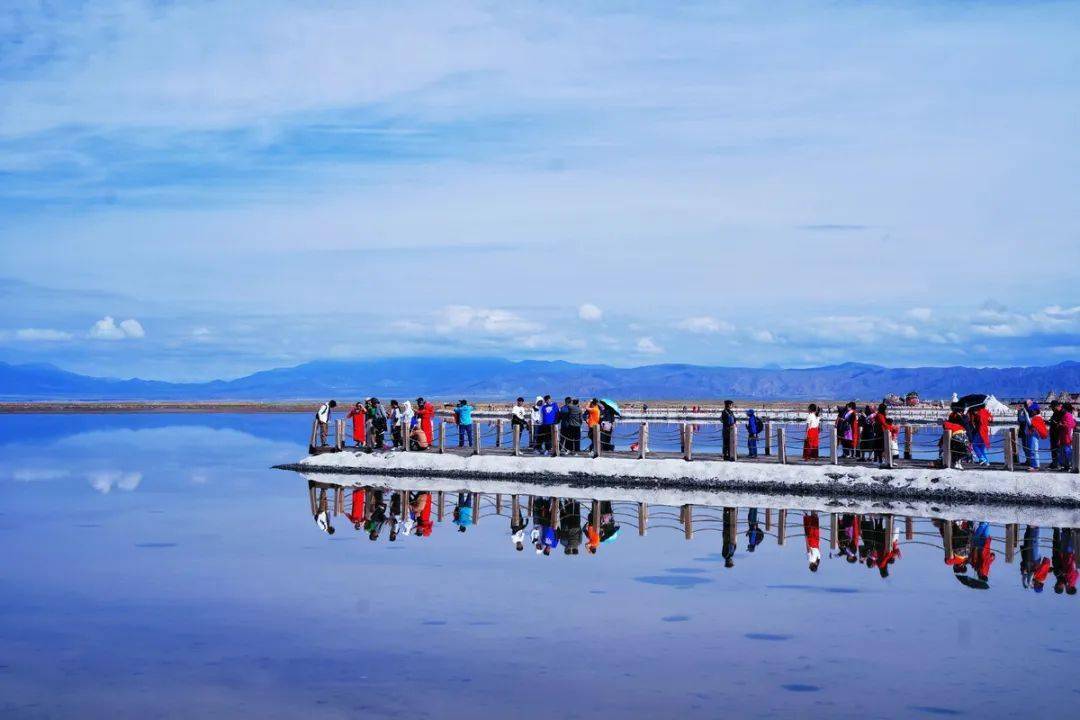 茶卡盐湖，旅游热潮“腾”起来