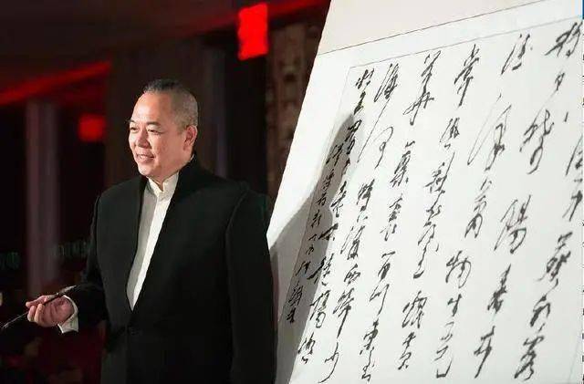 国际书协副主席张铁林书法，大家看看怎么样？