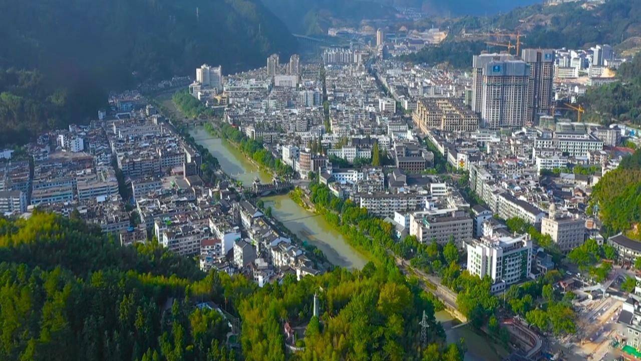 完美真人抢占电商产业新赛道 景宁着力打造数字经济新优势(图7) 完美真人抢占电商产业新赛道 景宁着力打造数字经济新优势(图7)