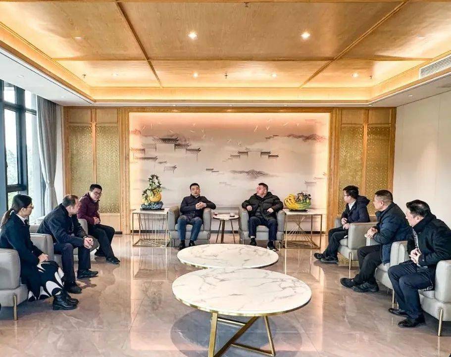 杨正沛到梧州市长洲不锈钢制品产业园区走访服务企业(图1) 杨正沛到梧州市长洲不锈钢制品产业园区走访服务企业(图1)