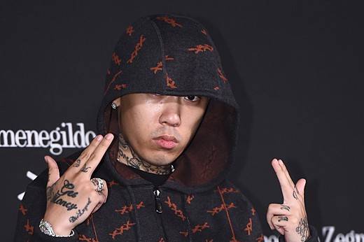 韩国歌手dok2在与美国珠宝饰品公司官司中胜诉