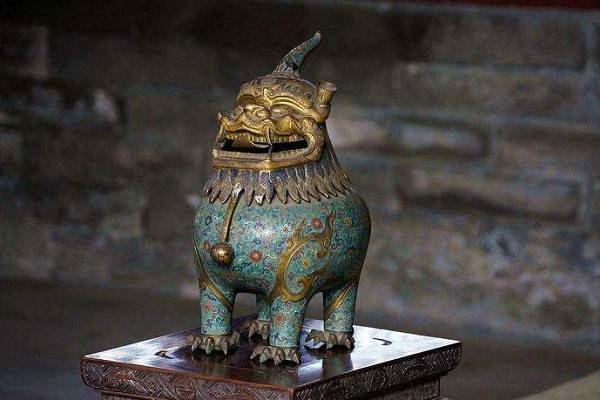 瑞兽香炉｜神兽甪端（lù duān）_秦始皇