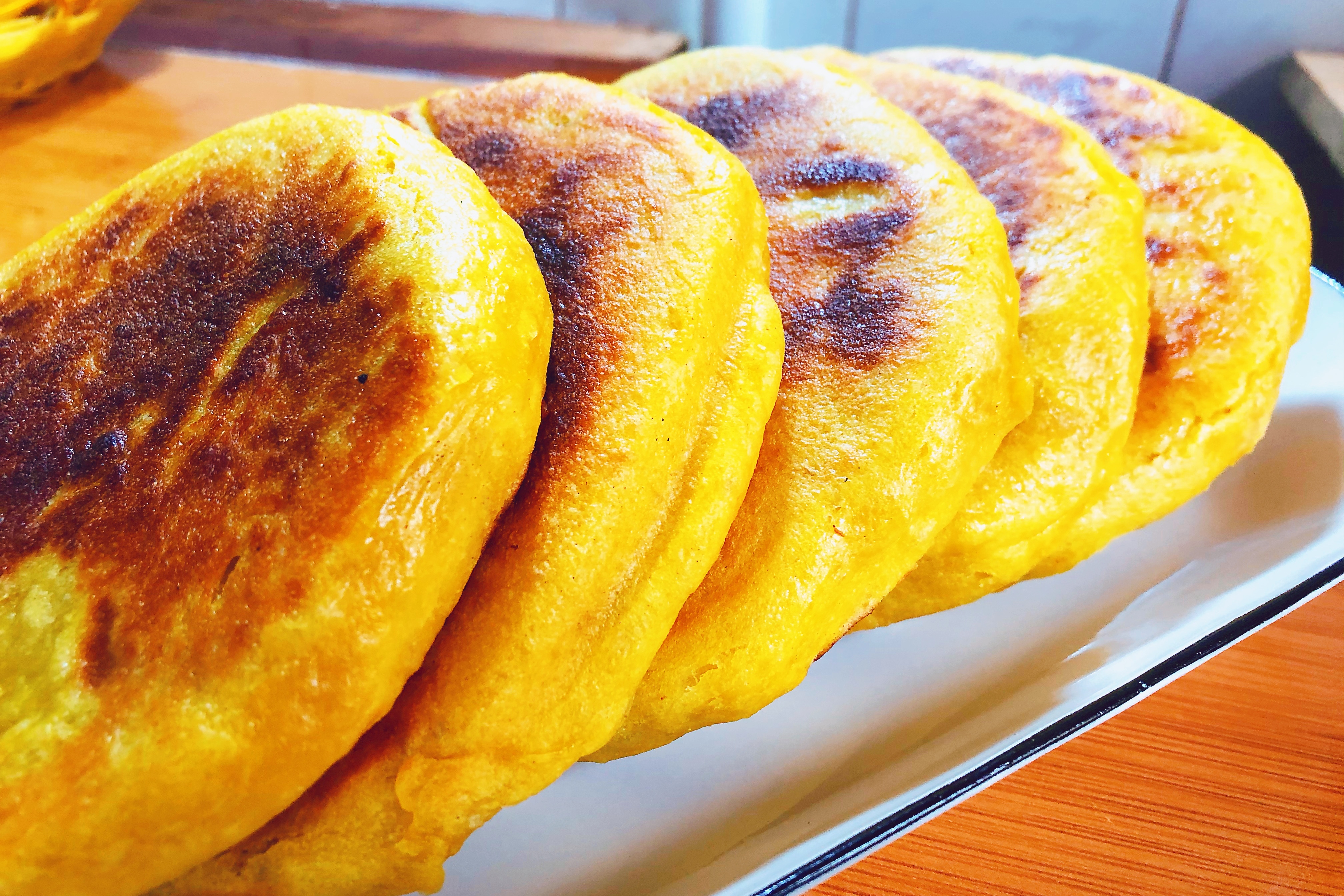 南瓜发面饼怎么做分享一个家常做法香甜柔软比面包还好吃
