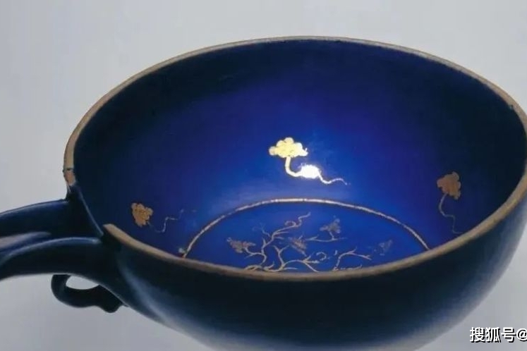 只知元青花珍贵？存世仅十几件的元代蓝釉瓷更是价值连城！_金彩