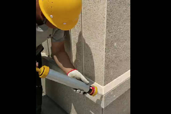 这个师父打胶一气呵成,帅气