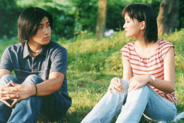 黄圣依的成功,绝不是偶然,2003年她出演的第一部