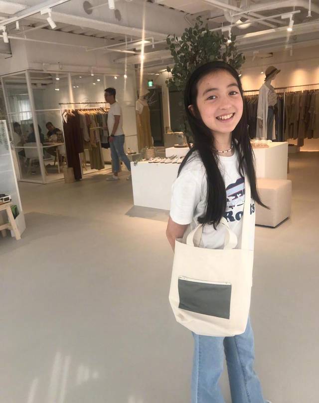 夏克立晒女儿超萌近照