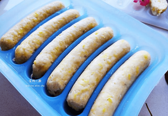 原创 鸡肉和玉米做香肠,当早餐儿子吃不够,原来自己做竟这么简单