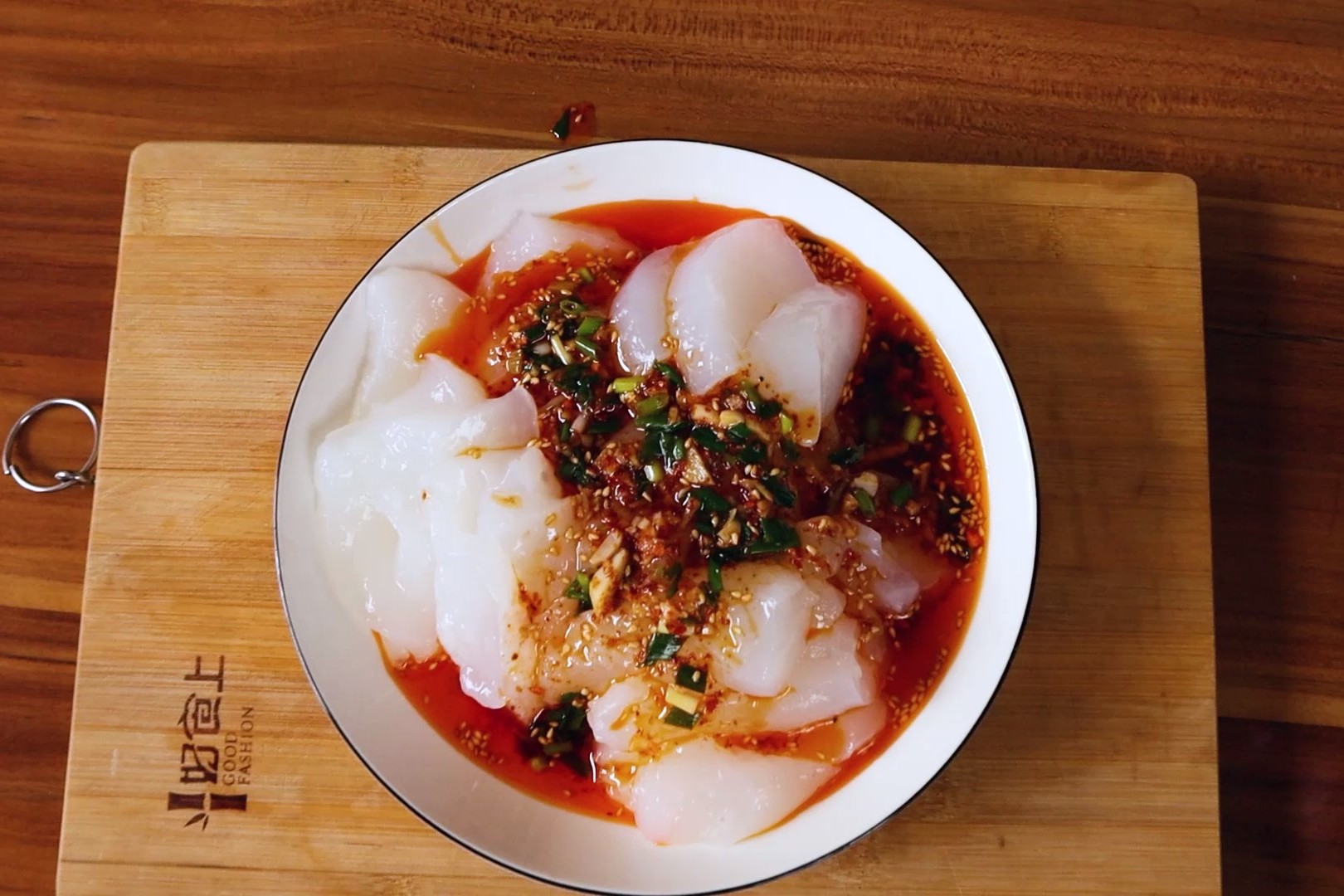 家常版凉粉来了自己在家就能做再也不用出去买凉粉了