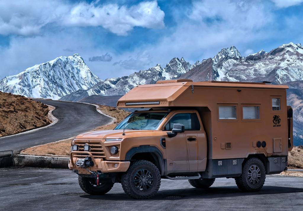 旅美速腾北极侠四驱越野房车大排量柴油67