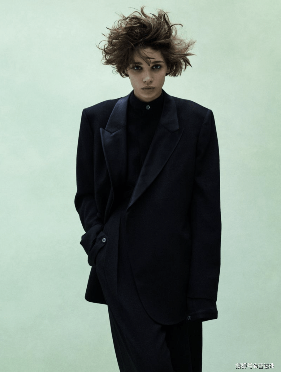 格鲁吉亚超模玛蒂尔达,阿玛尼奢华造型摄影-搜狐大视野-搜狐新闻