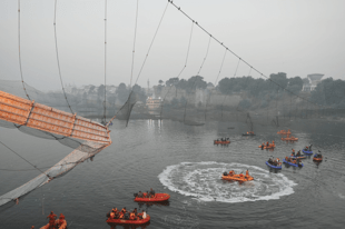 百年吊桥坍塌 印度还发生过哪些严重事故